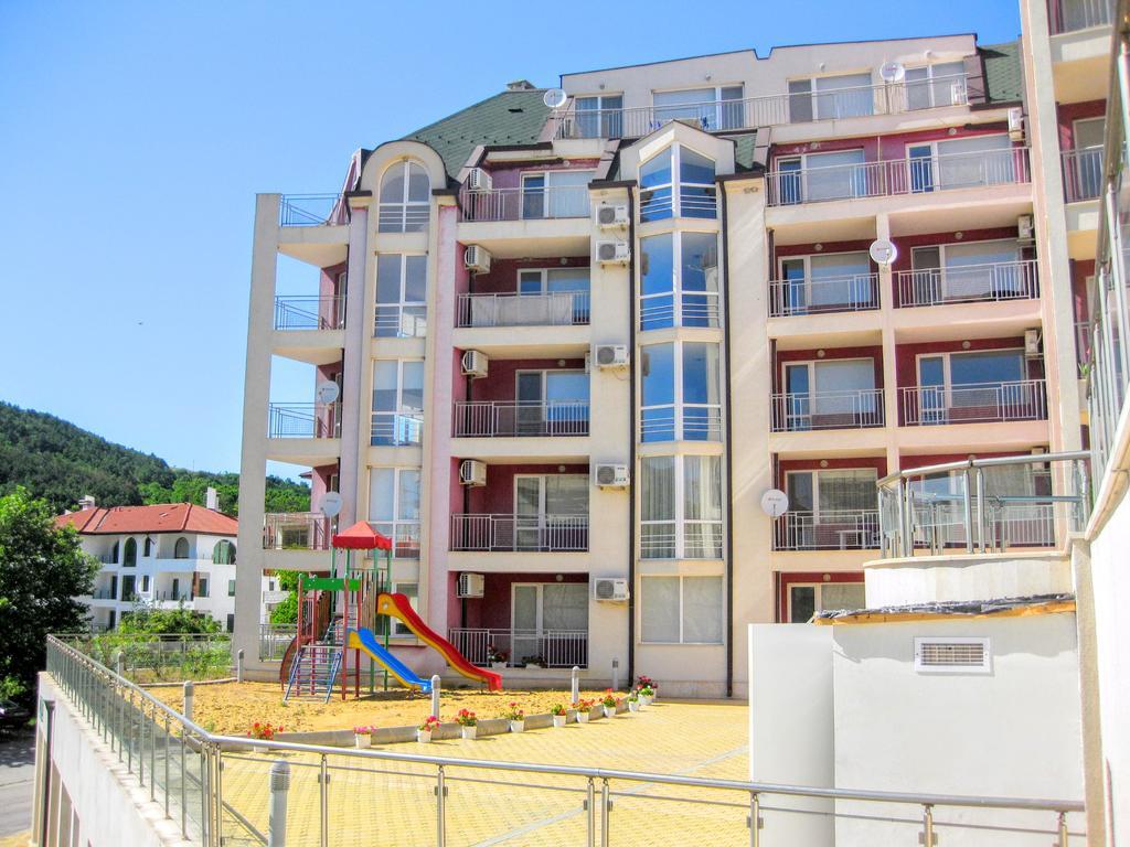 Каварна Хилс Апартаменти - Kavarna Hills Apartments ภายนอก รูปภาพ